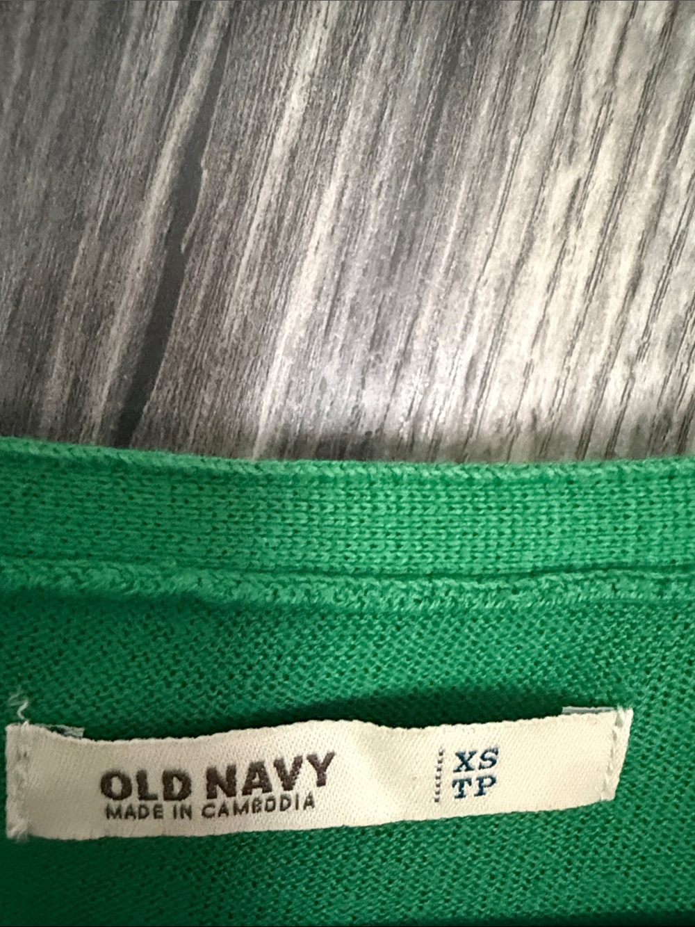 Old Navy Green Women's V-Neck Button Cardigan - Picture 2 of 3